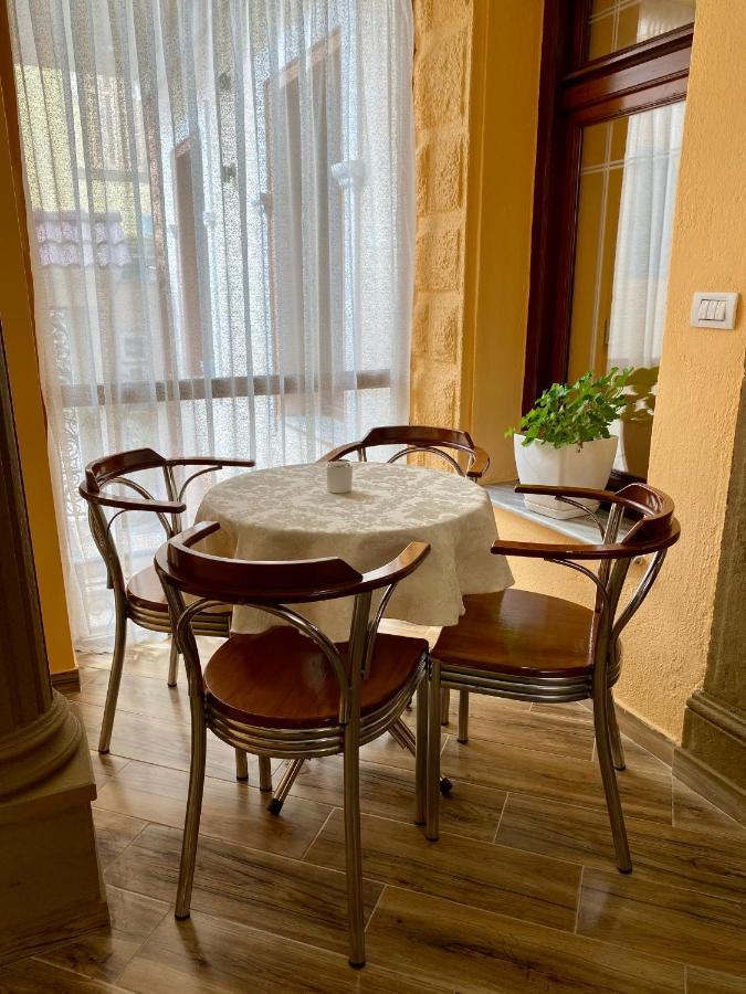Vila A Hotel Korcza Zewnętrze zdjęcie